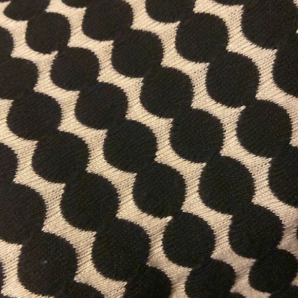 Ladies size 6 Gabby + Skye Black and white Dot design dress - Picture 2 of 8